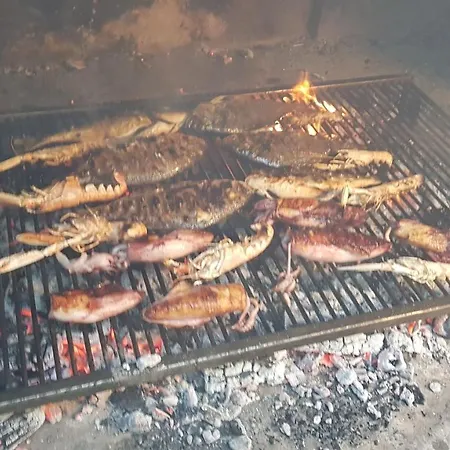 Ivanka Ap A Sa Grijanim Bazenom I Besplatnim Parkingom 아파트 *