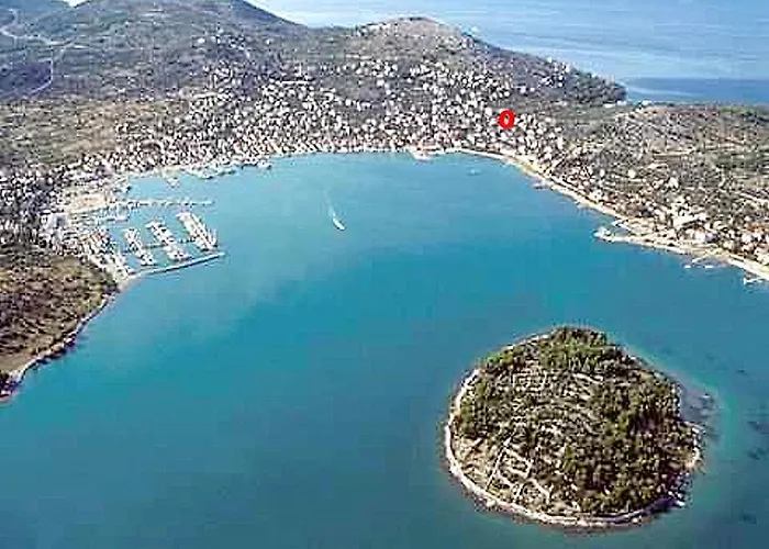 Apartamento Ivanka Ap A Sa Grijanim Bazenom I Besplatnim Parkingom Murter