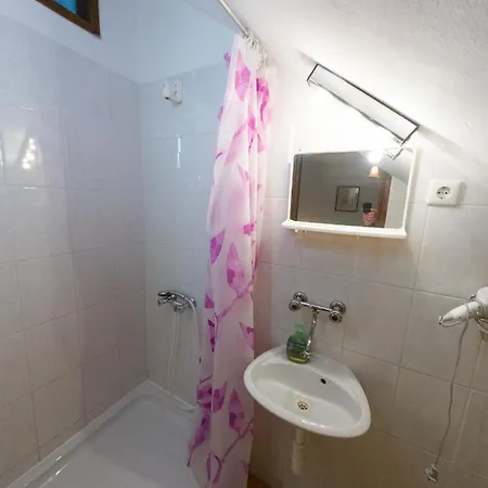 公寓 Ivanka Ap A Sa Grijanim Bazenom I Besplatnim Parkingom 穆泰尔岛