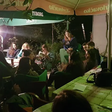 Ivanka Ap A Sa Grijanim Bazenom I Besplatnim Parkingom 穆泰尔岛